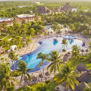 Курортный комплекс Bahia Principe Grand Coba